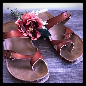 😎WOMEN’S TIME AND TRUE SANDAL👡 💐✨